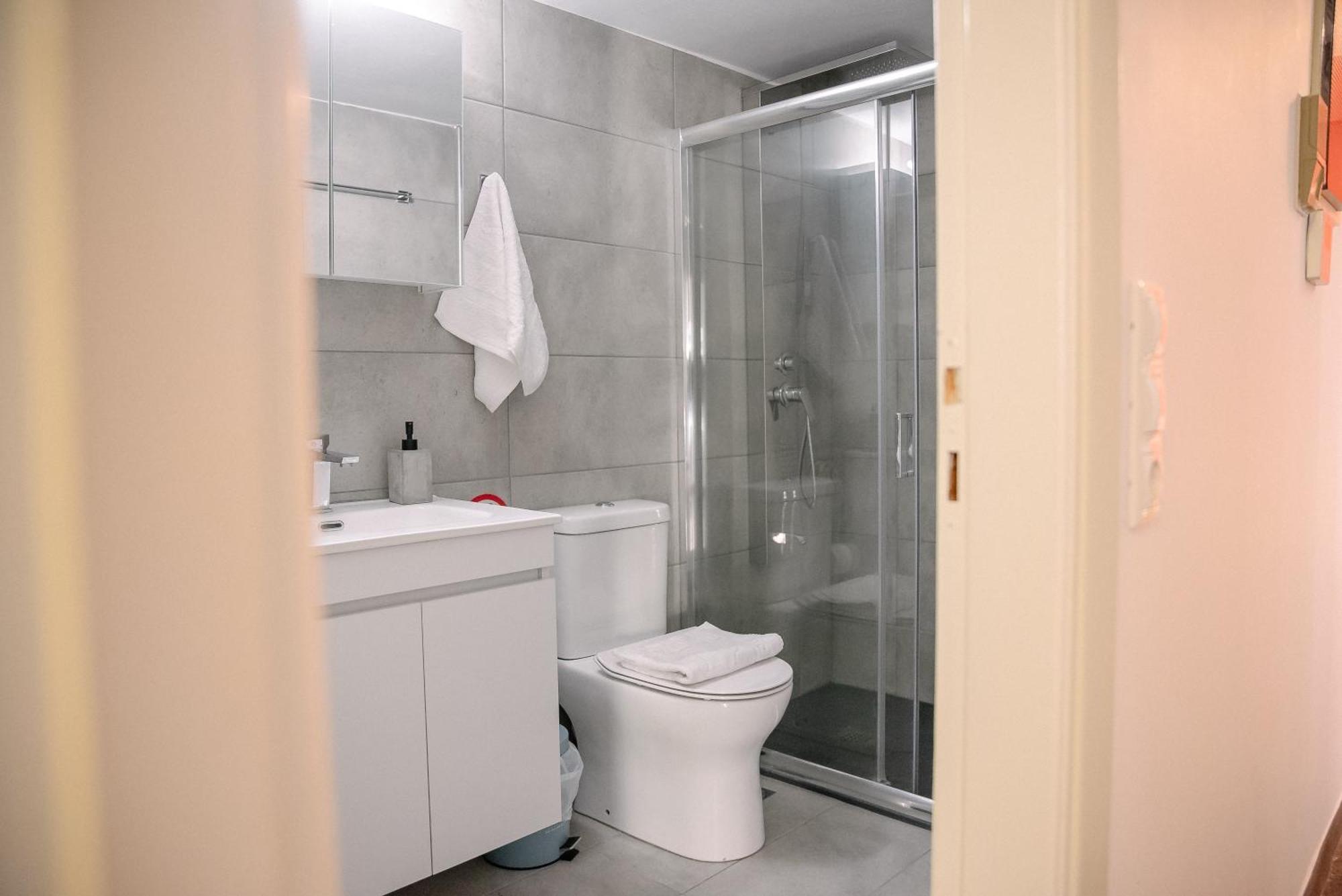 3Cs Athens Ampelokipoi Comfy Flat Ft Patio Airport Direct Day N Night Apartamento Exterior foto